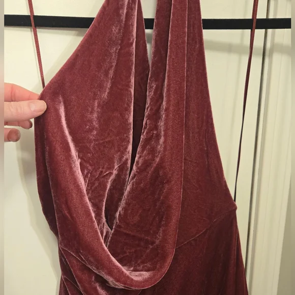 Zara Bloggers Favorite Raspberry Velvet Halter Dress Size Small - Picture 9 of 13